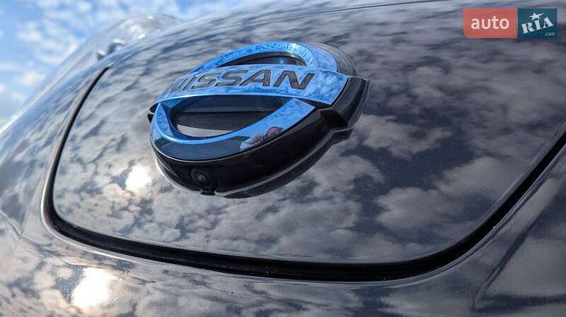 Хетчбек Nissan Leaf 2016 в Дрогобичі