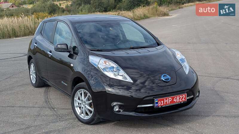 Хетчбек Nissan Leaf 2016 в Дрогобичі