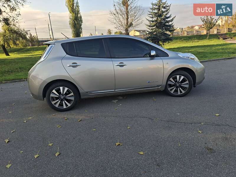 Nissan Leaf 2016