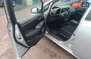 Хетчбек Nissan Leaf 2014 в 
