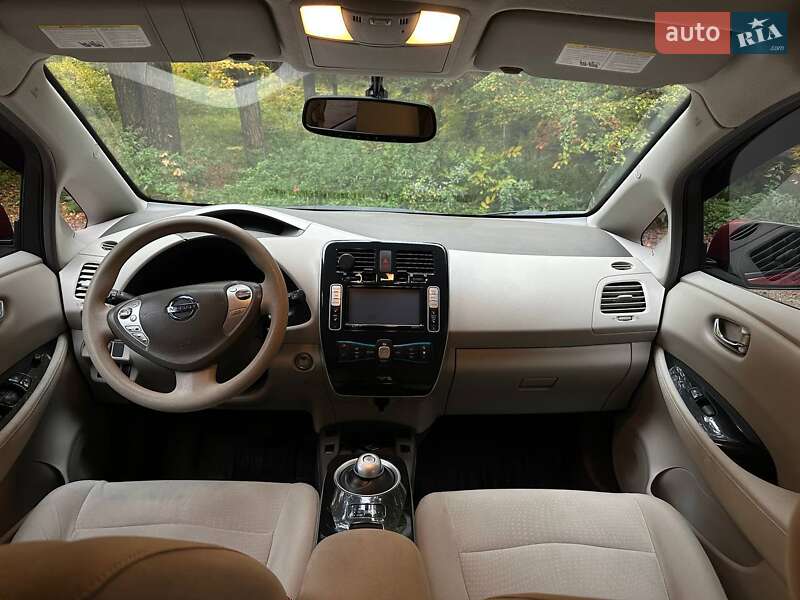 Хэтчбек Nissan Leaf 2011 в Львове фото 13 Хэтчбек Nissan Leaf 2011 в Львове