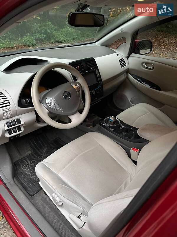 Хэтчбек Nissan Leaf 2011 в Львове фото 7 Хэтчбек Nissan Leaf 2011 в Львове