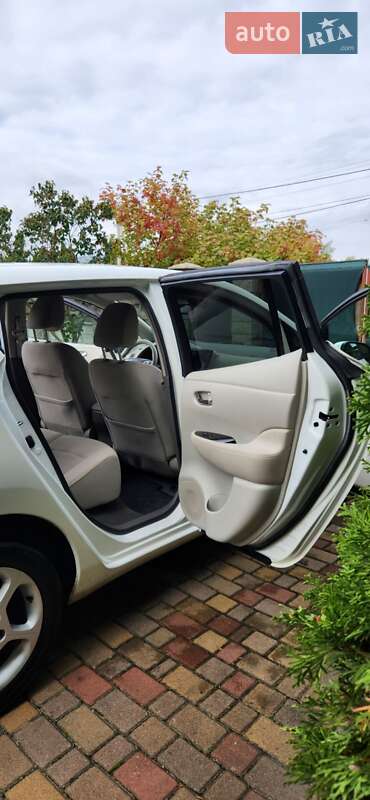 Хэтчбек Nissan Leaf 2014 в Ровно фото 5 Хэтчбек Nissan Leaf 2014 в Ровно