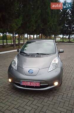 Хетчбек Nissan Leaf 2015 в Рівному