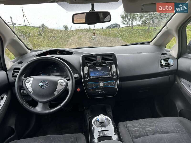 Хэтчбек Nissan Leaf 2015 в Турке фото 16 Хэтчбек Nissan Leaf 2015 в Турке