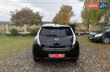 Хэтчбек Nissan Leaf 2014 в 