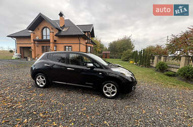 Хэтчбек Nissan Leaf 2014 в 