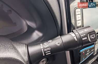 Хэтчбек Nissan Leaf 2013 в 