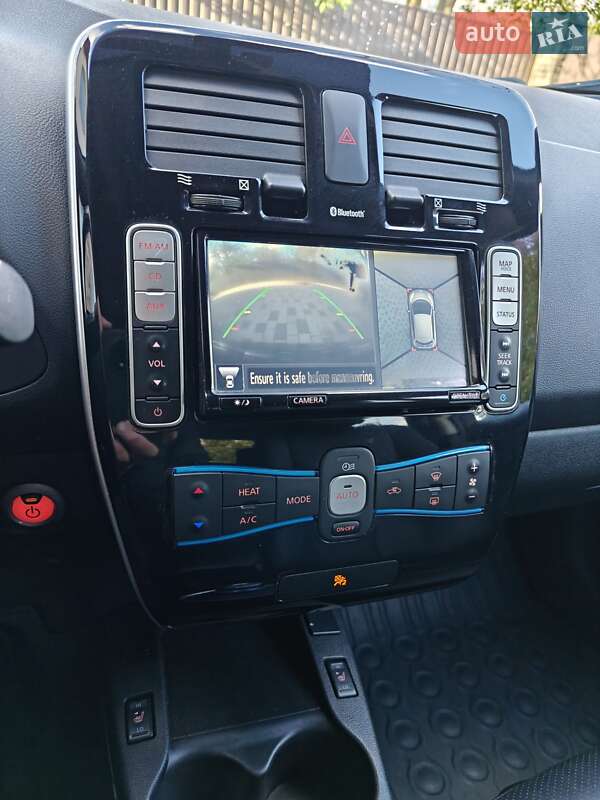 Хэтчбек Nissan Leaf 2014 в Ивано-Франковске