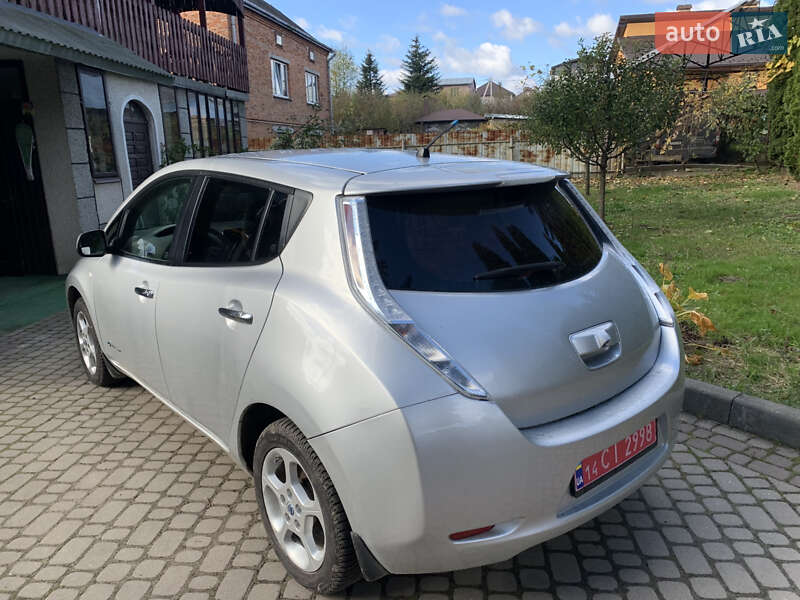 Хэтчбек Nissan Leaf 2012 в Львове фото 7 Хэтчбек Nissan Leaf 2012 в Львове