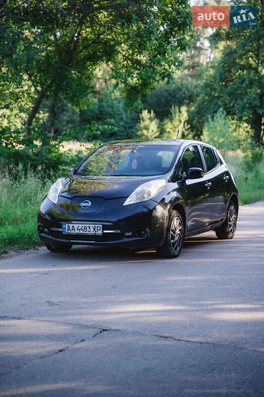 Хэтчбек Nissan Leaf 2015 в Киеве фото 8 Хэтчбек Nissan Leaf 2015 в Киеве