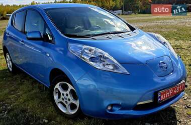 Хэтчбек Nissan Leaf 2012 в Калуше