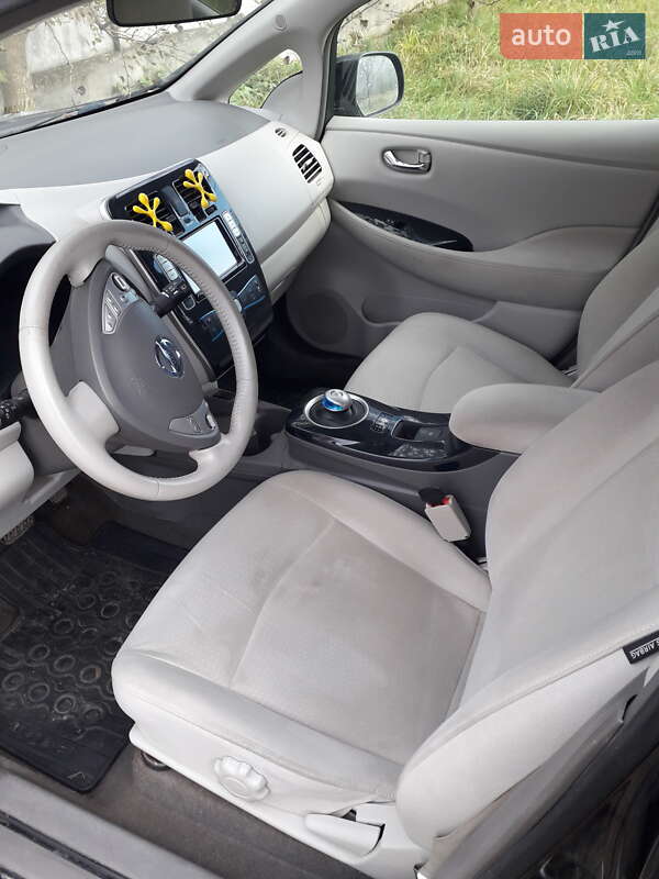 Хэтчбек Nissan Leaf 2012 в Коломые фото 6 Хэтчбек Nissan Leaf 2012 в Коломые
