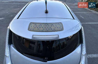 Хэтчбек Nissan Leaf 2013 в 