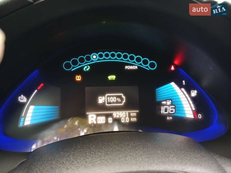 Хетчбек Nissan Leaf 2013 в Білгороді-Дністровському