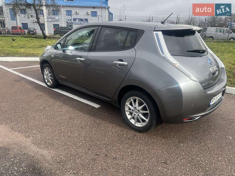 Хетчбек Nissan Leaf 2014 в Житомирі