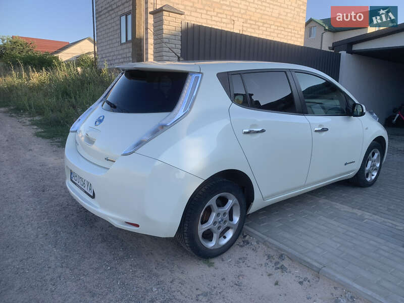 Хэтчбек Nissan Leaf 2012 в Виннице фото 3 Хэтчбек Nissan Leaf 2012 в Виннице