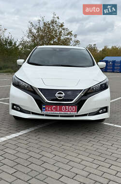 Хэтчбек Nissan Leaf 2020 в 