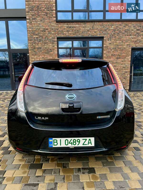 Хэтчбек Nissan Leaf 2012 в Кременчуге