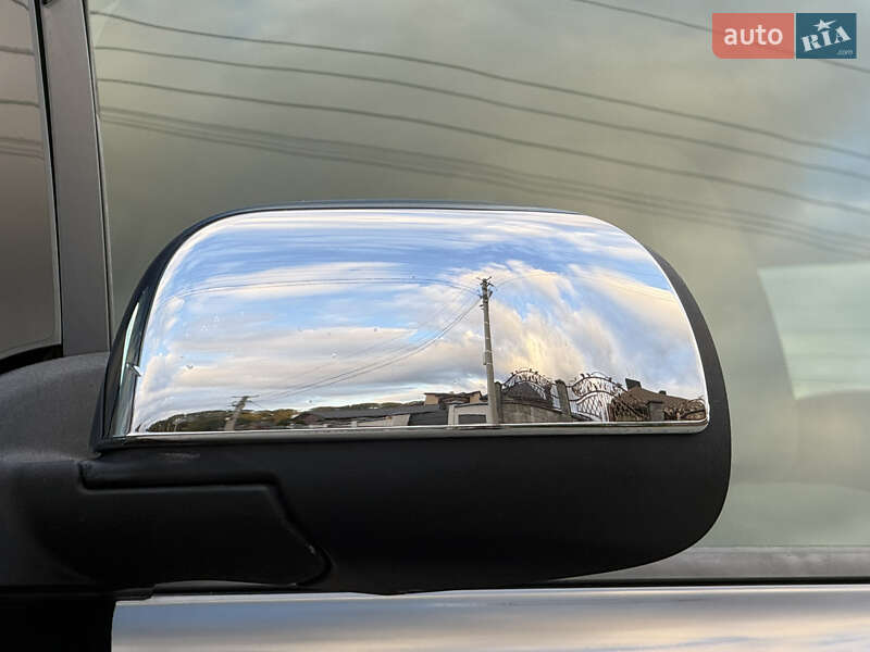 Хэтчбек Nissan Leaf 2014 в Ровно