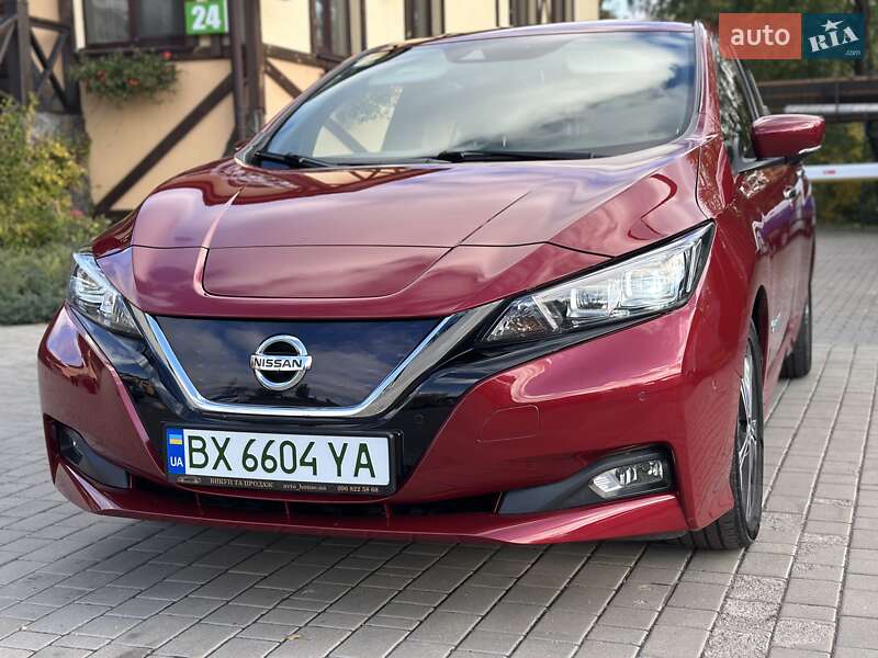 Хэтчбек Nissan Leaf 2018 в Хмельницком
