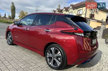 Хэтчбек Nissan Leaf 2018 в 
