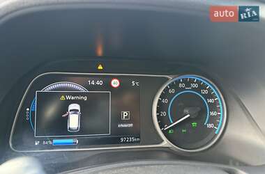 Хэтчбек Nissan Leaf 2018 в 