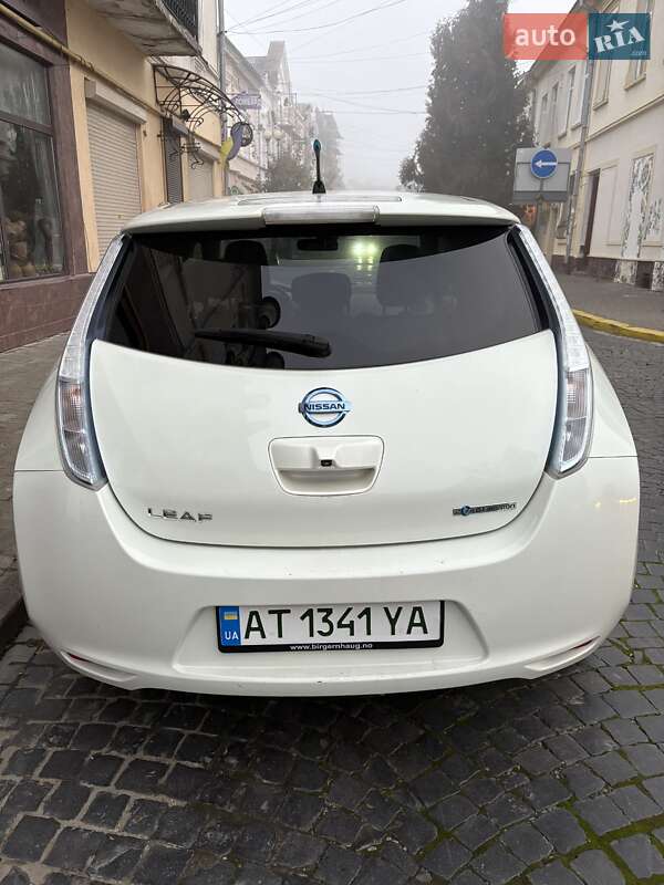 Хэтчбек Nissan Leaf 2012 в Коломые
