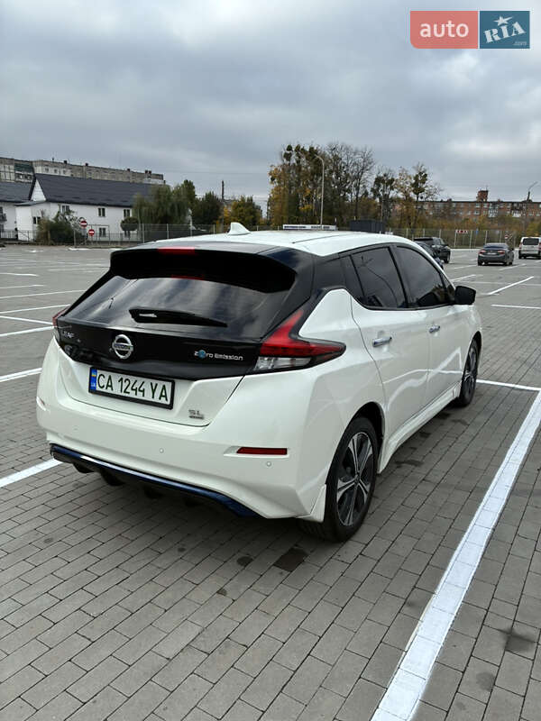 Хэтчбек Nissan Leaf 2021 в Киеве фото 7 Хэтчбек Nissan Leaf 2021 в Киеве