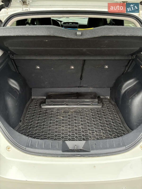 Хэтчбек Nissan Leaf 2021 в Киеве фото 19 Хэтчбек Nissan Leaf 2021 в Киеве