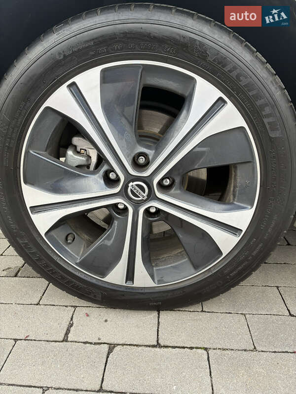 Хэтчбек Nissan Leaf 2021 в Киеве фото 29 Хэтчбек Nissan Leaf 2021 в Киеве