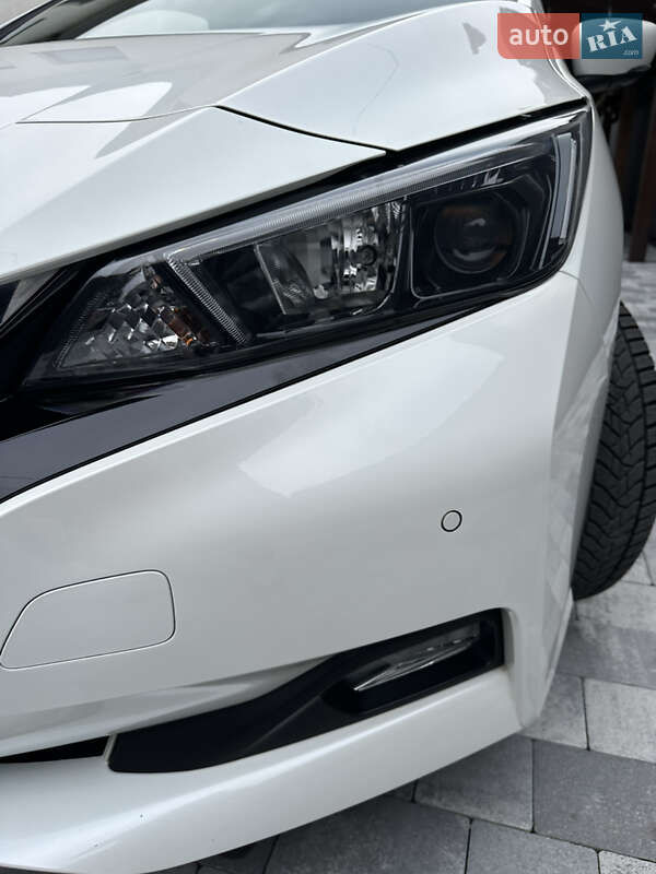 Хэтчбек Nissan Leaf 2019 в Хусте