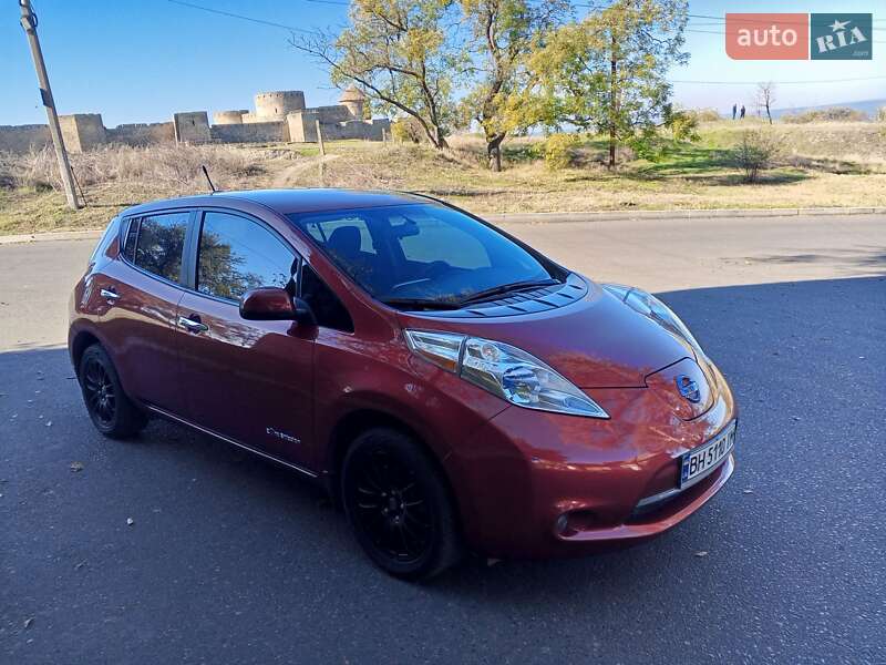 Хэтчбек Nissan Leaf 2013 в Белгороде-Днестровском фото 3 Хэтчбек Nissan Leaf 2013 в Белгороде-Днестровском