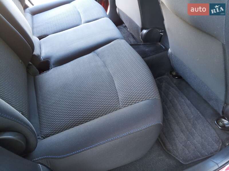 Хэтчбек Nissan Leaf 2013 в Белгороде-Днестровском фото 27 Хэтчбек Nissan Leaf 2013 в Белгороде-Днестровском