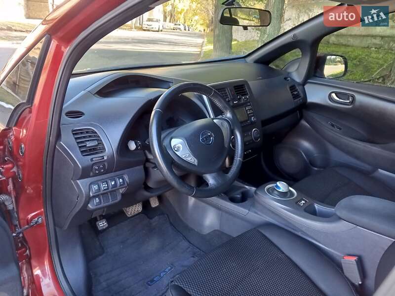 Хэтчбек Nissan Leaf 2013 в Белгороде-Днестровском фото 46 Хэтчбек Nissan Leaf 2013 в Белгороде-Днестровском