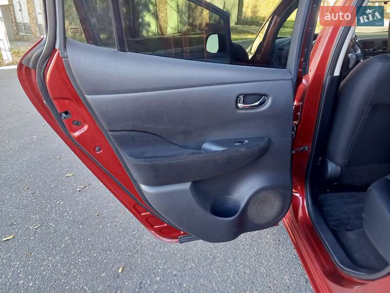 Хэтчбек Nissan Leaf 2013 в Белгороде-Днестровском фото 49 Хэтчбек Nissan Leaf 2013 в Белгороде-Днестровском