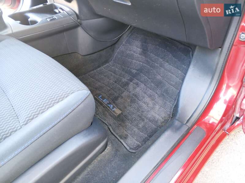 Хэтчбек Nissan Leaf 2013 в Белгороде-Днестровском фото 60 Хэтчбек Nissan Leaf 2013 в Белгороде-Днестровском