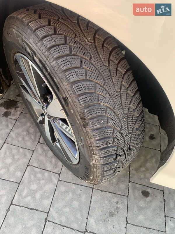 Хетчбек Nissan Leaf 2018 в Львові