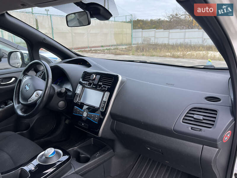 Хэтчбек Nissan Leaf 2014 в Харькове