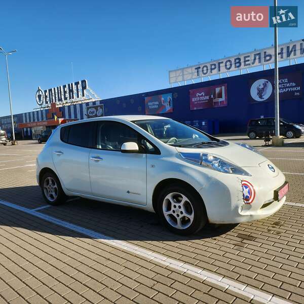 Хетчбек Nissan Leaf 2012 в Нововолинську фото 4 Хетчбек Nissan Leaf 2012 в Нововолинську