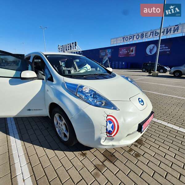 Хетчбек Nissan Leaf 2012 в Нововолинську фото 9 Хетчбек Nissan Leaf 2012 в Нововолинську
