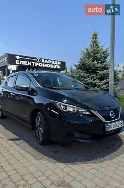 Хэтчбек Nissan Leaf 2019 в Сарнах