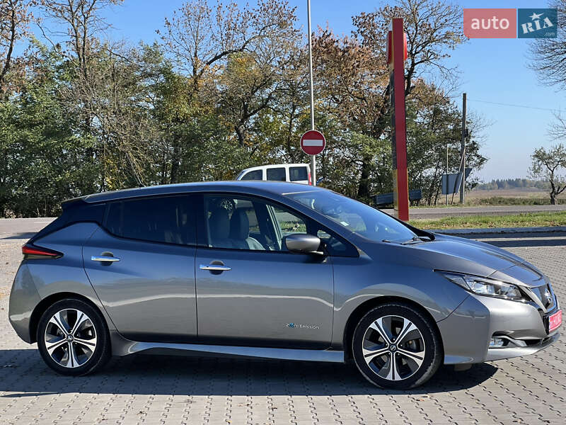 Хетчбек Nissan Leaf 2018 в Луцьку