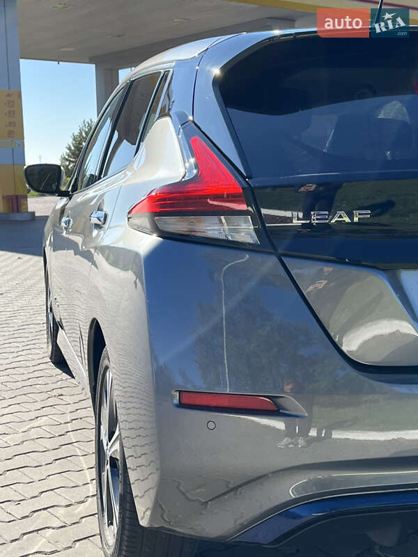 Хетчбек Nissan Leaf 2018 в Луцьку