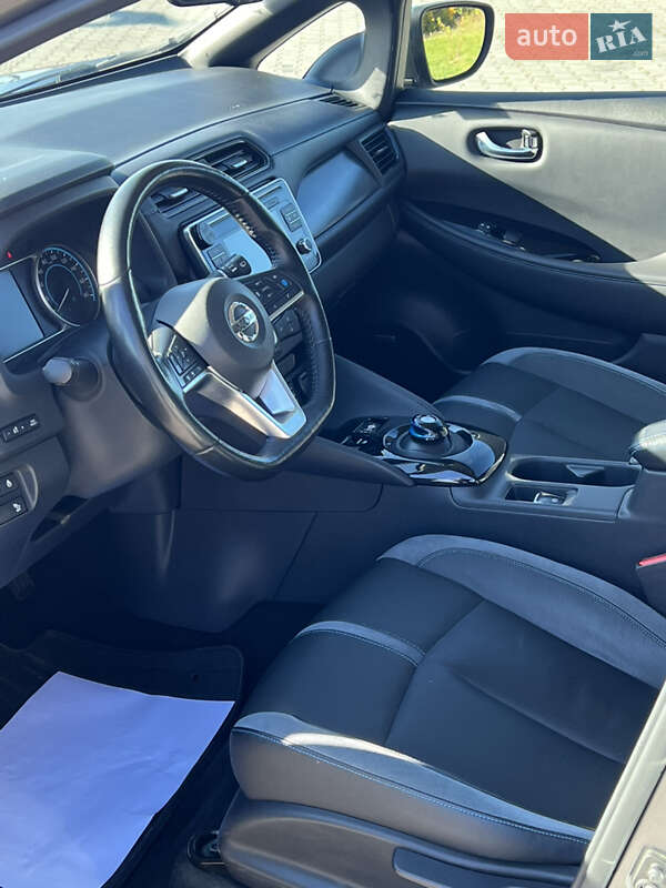 Хетчбек Nissan Leaf 2018 в Луцьку