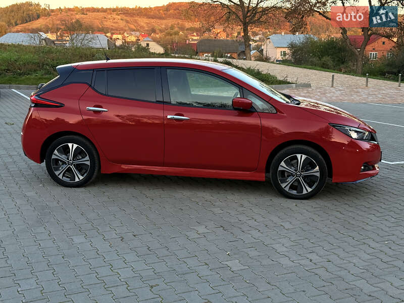 Хэтчбек Nissan Leaf 2020 в Тернополе фото 5 Хэтчбек Nissan Leaf 2020 в Тернополе