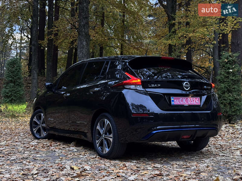Хэтчбек Nissan Leaf 2018 в Дрогобыче