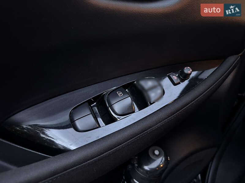 Хэтчбек Nissan Leaf 2018 в Дрогобыче