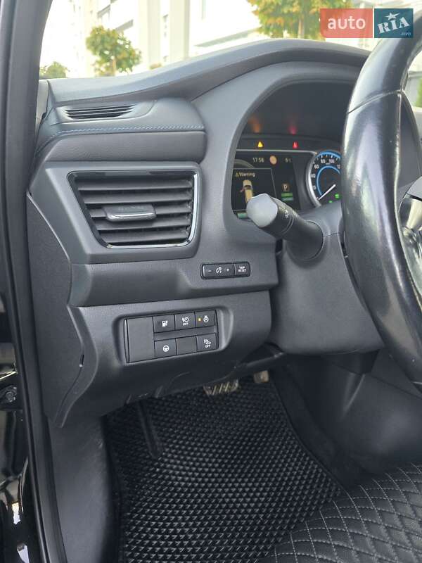 Хэтчбек Nissan Leaf 2018 в Трускавце