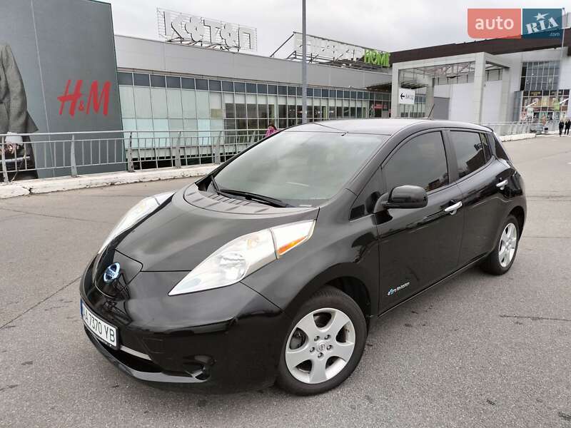 Хетчбек Nissan Leaf 2016 в Києві фото Хетчбек Nissan Leaf 2016 в Києві